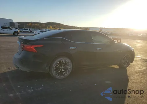 2017 Nissan Maxima 3.5S z USA, uszkodzony, nr VIN 1N4AA6AP3HC418584